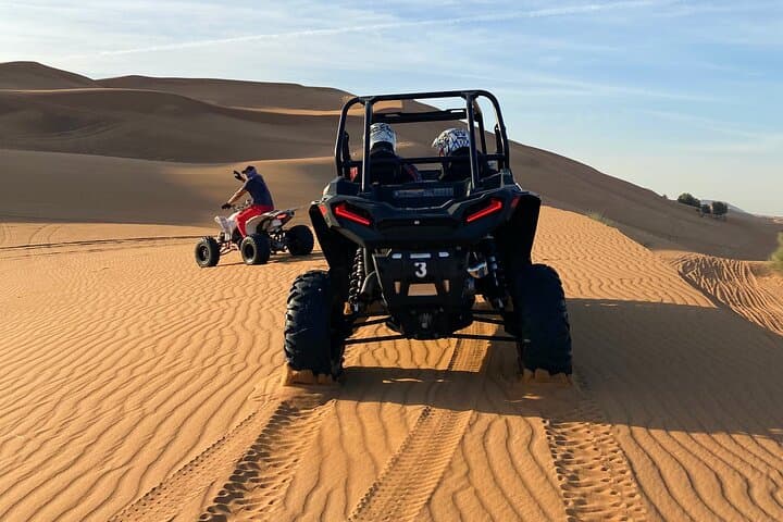 Dubai Private Red Dune Buggy Safari with BBQ Dinner in VIP Camp