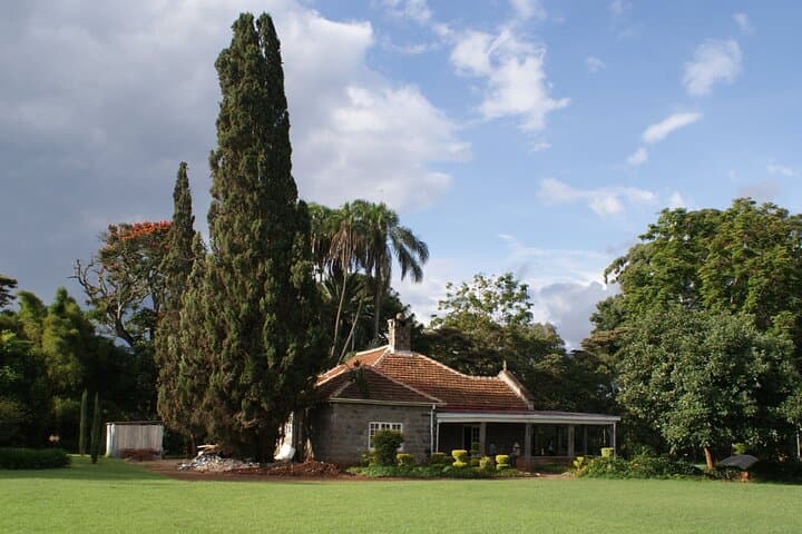 Karen Blixen Museum and Kobe Beads Center Day Tour