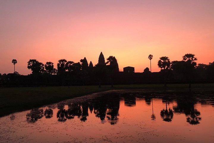 Exclusive 1-Day Angkor Wat Sunrise Experience with a Small Group