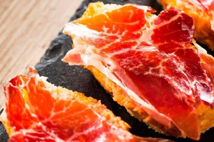 Gastronomisk tur: Oplev de bedste "vine og tapas fra Madrid"