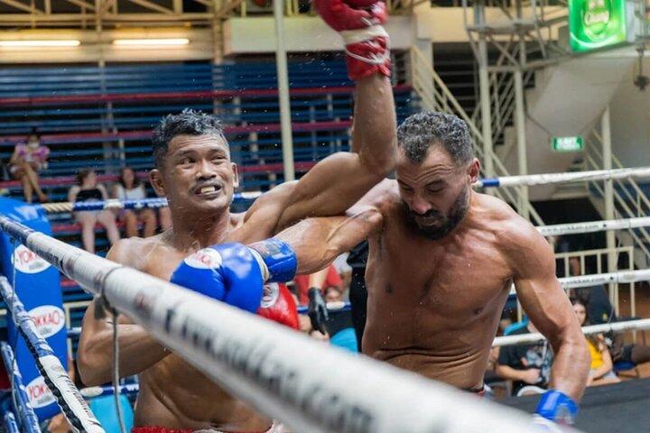 Bangla Boxing Stadium Muay Thai billet i Phuket