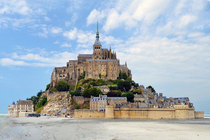 ル・アーヴルからのモン・サン・ミシェル海岸小旅行（パックランチ付き）