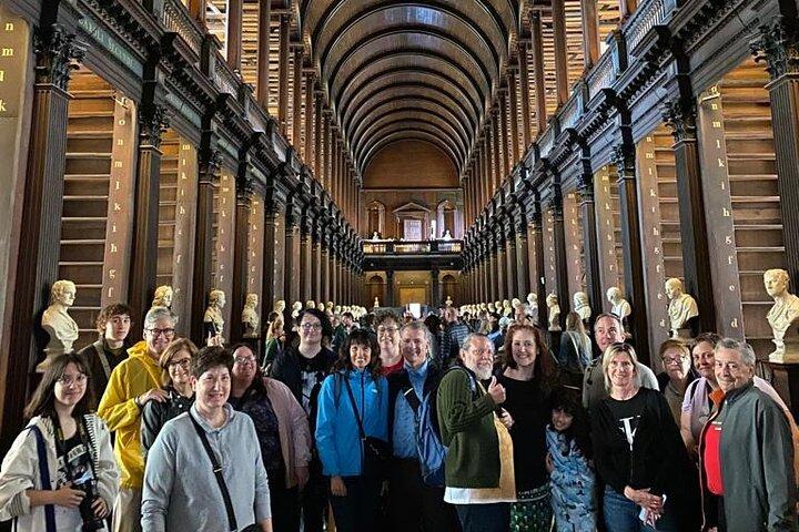 Billeder af Dublin Book of Kells, Castle og Molly Malone