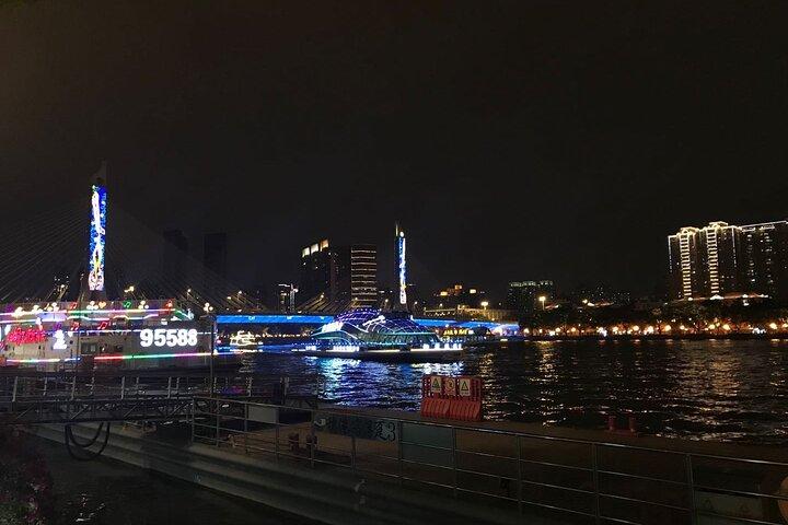 広州塔と珠江ナイト クルーズへのプライベート ツアー