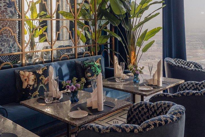 Atmosphere Burj Khalifa Dubaiでの食事体験（送迎付き）