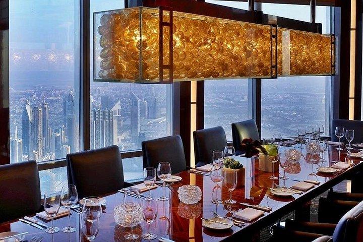 Atmosphere Burj Khalifa Dubaiでの食事体験（送迎付き）
