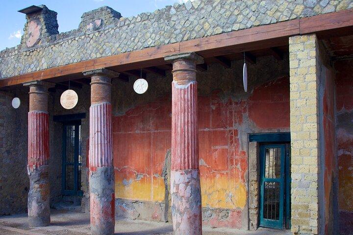 Besøg udgravningerne i Pompeji og Herculaneum fra Salerno