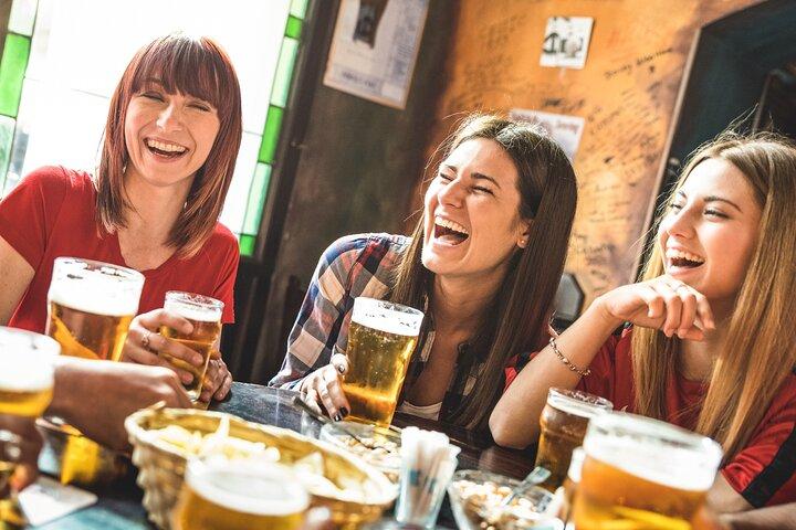 Privé Duitse bierproeverij in de oude binnenstad van Berlijn