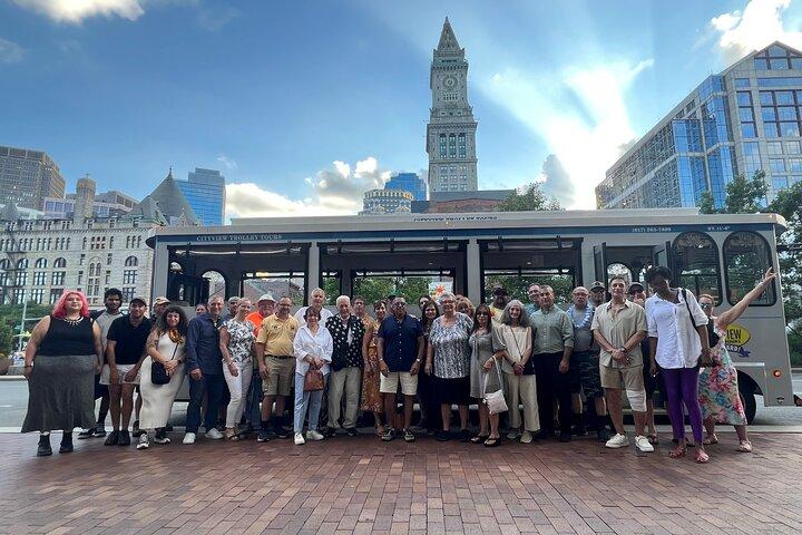 1 oder 2 Tage HOP-ON & HOP-OFF Erzählte Trolleytour durch Boston