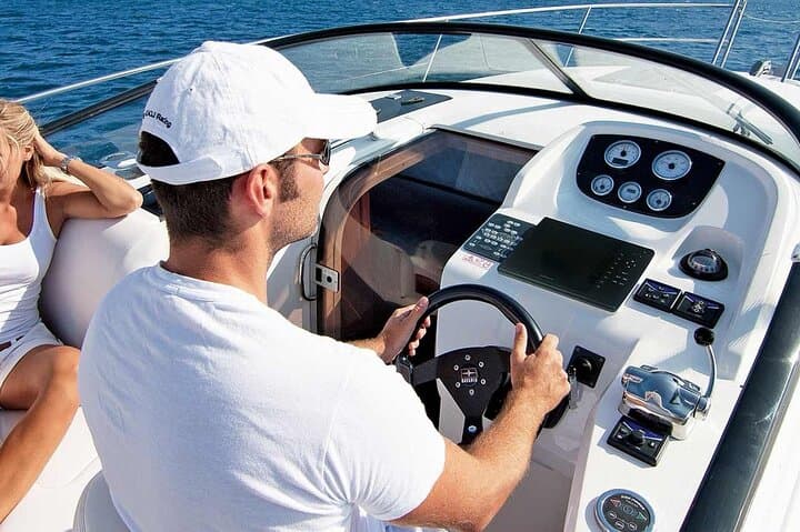 Private 4-Hour Lake Como Boat Tour: Villas, Bellagio & Prosecco