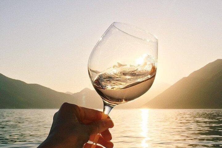 3 Hours Private Breathtaking Como Lake Boat Tour