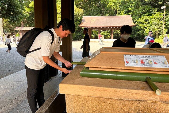 Caminhada sagrada matinal e brunch Santuário Meiji