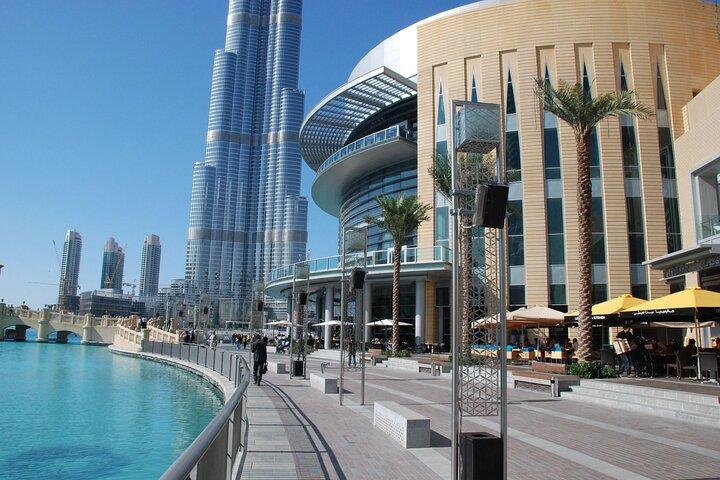 Burj Khalifa Private Tour and Dubai Mall Shopping with Transfer