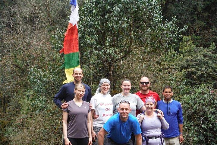 6 dages Annapurna Base Camp privat trekking med varme kilder
