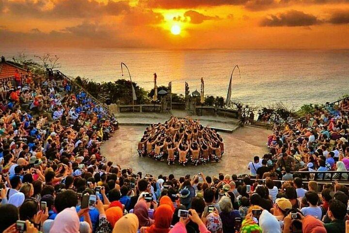 La mejor puesta de sol de Bali: Uluwatu Kecak Dance & Dinner Jimbaran Beach