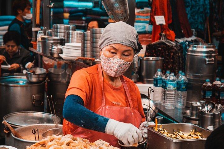 ソウルの味と伝統を巡るおいしい旅（半日）