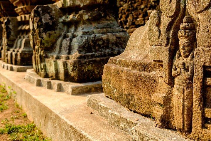 Early Morning My Son Sanctuary Trip w. Champa Essen & Trinken