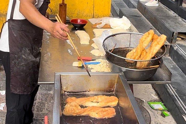 Street Food Discovery by Bike