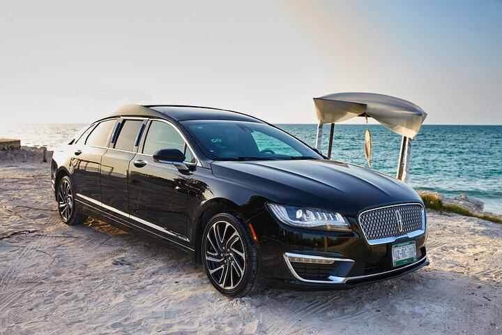 Lincoln Stretch Limo de Costa Mujeres al Aeropuerto de cancun