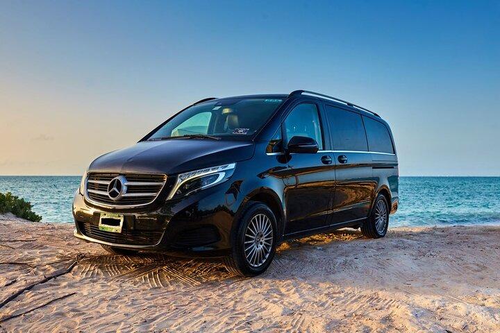 Traslado en Luxury Mercedes Benz Minivan