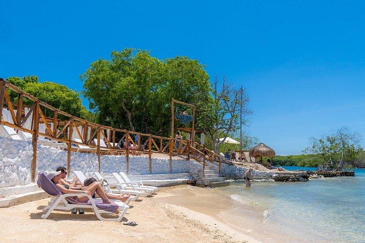 Discover Isla del Rosario Live The Enchanted Beach Experience