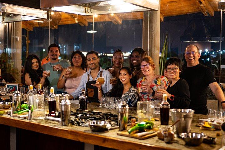 Dégustation de rhum et chocolat de Carthagène avec vue sur le château (petit groupe)
