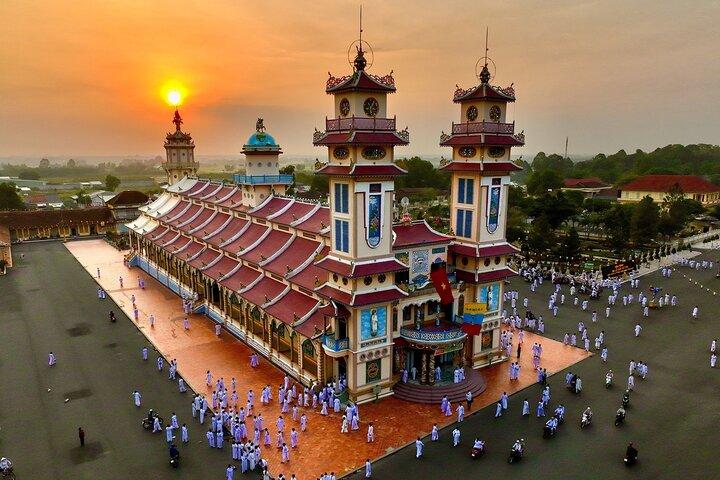 Kleingruppe 1 - Tag : Cao Dai Tempel & Ba Den Berg