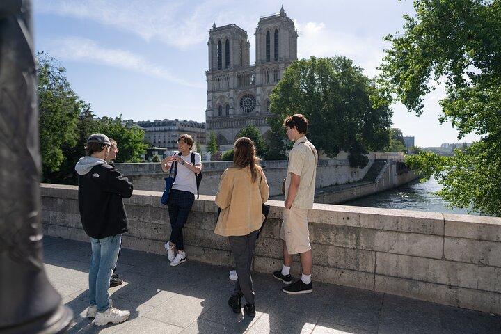 Visite guidée intérieure de Paris Notre-Dame avec accès groupé programmé