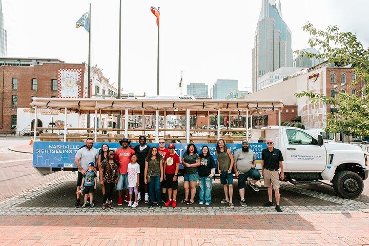 Cruzzin 'Nashville Narrated Sightseeing Tour door Openluchtvoertuig