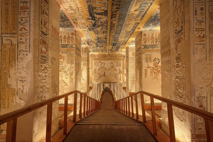Private Tour to Valley of the Kings and Tombs in Luxor