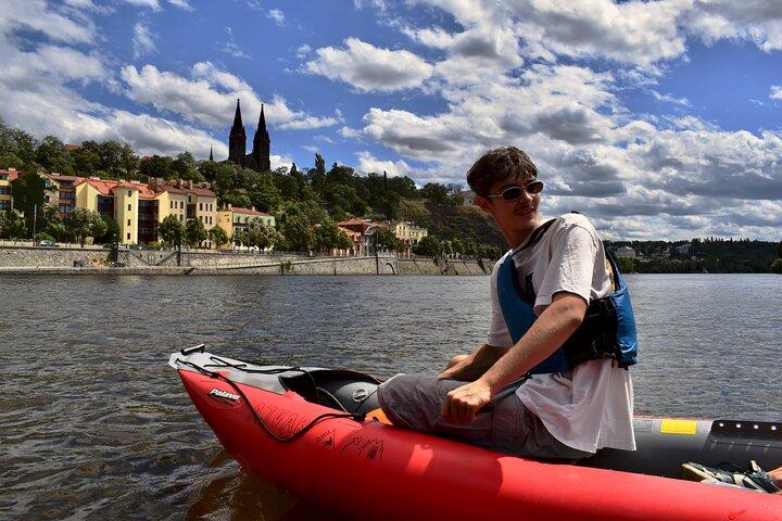 Kanotäventyrstur genom Prag