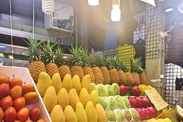 [Private Tour] Shilin Night Market Walking Tour With a Private Tour Guide (2-hr)