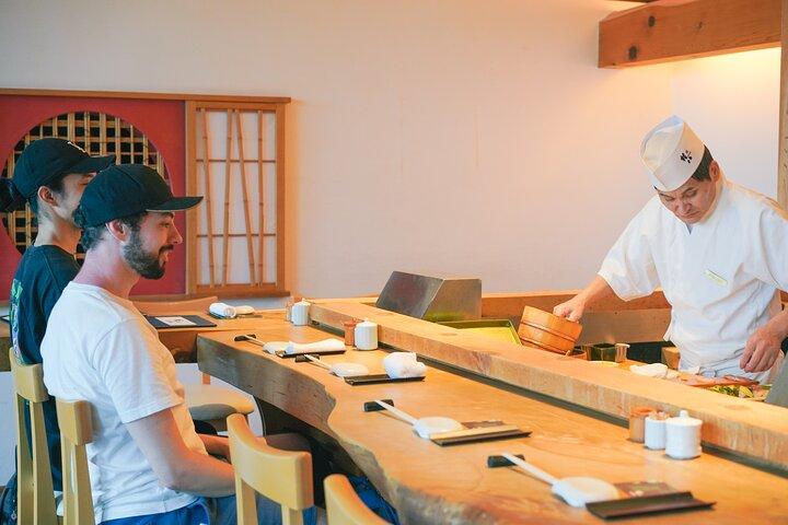 Tour gastronómico nocturno con sushi y Okonomiyaki Shibuya