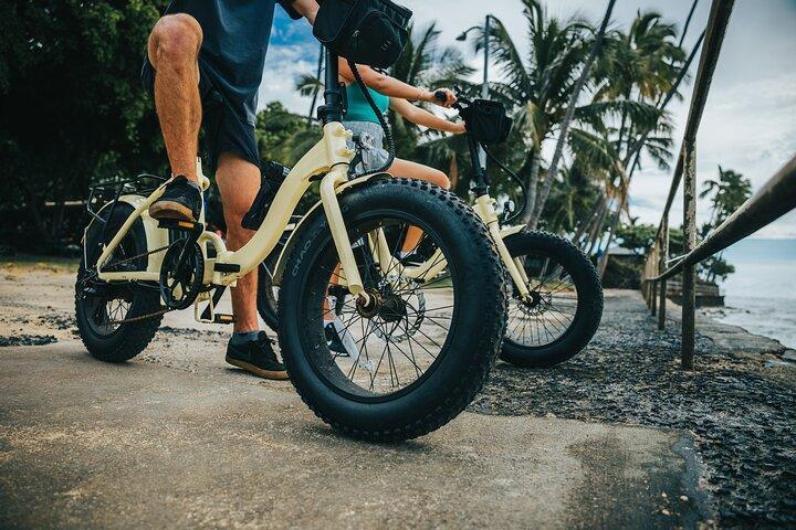 Waikiki Bicicleta Eléctrica Tour Autoguiado - Manoa Falls Bicicleta y Caminata