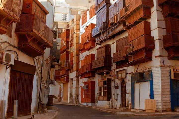 Guidet tur i Jeddah af lokal kvinde