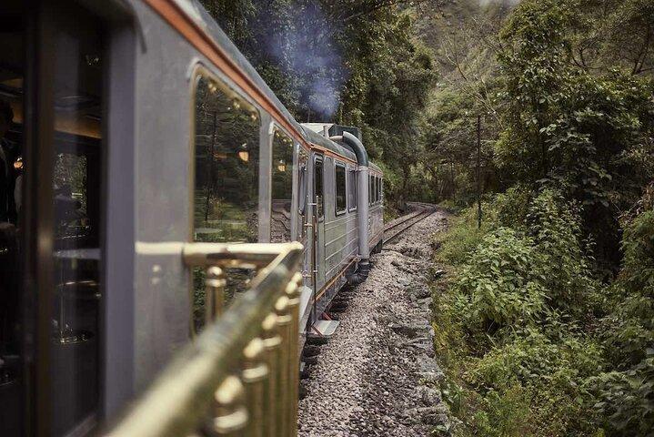 Machu Picchu First Class Train Day Tour saindo de Cusco