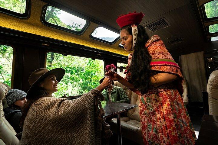 Machu Picchu First Class Train Day Tour saindo de Cusco