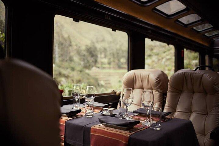Machu Picchu First Class Train Day Tour saindo de Cusco