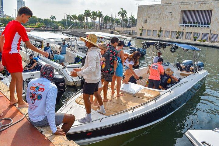 Une journée entière aux 5 îles Rosario avec snorkeling et plancton