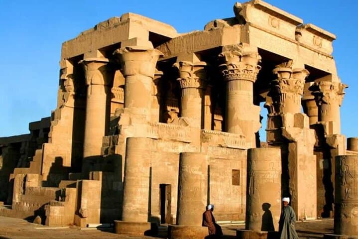 Private Luxor Day Trip Exploring Edfu and Kom Ombo Temples