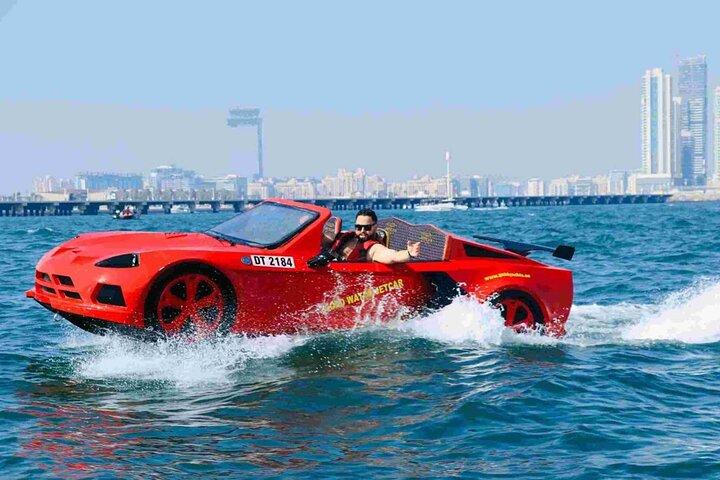 Jet Car Ride Dubai - Das ultimative Speed Duo mit Transfermöglichkeit