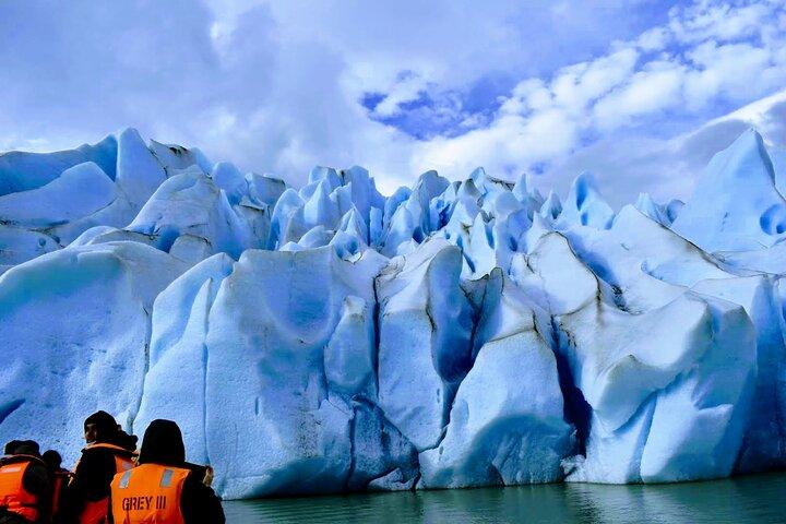Torres del Paine & Glacier Grey Navigation Tour privato