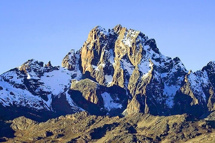 Private 4 days Mt. Kenya Hiking Tour with Guide
