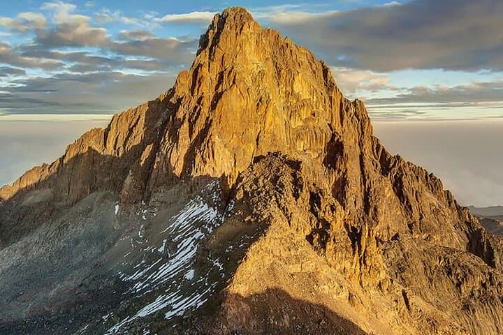 Private 4 days Mt. Kenya Hiking Tour with Guide