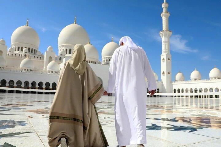 Visite de la Grande Mosquée de Dubaï avec billets Ferrari World