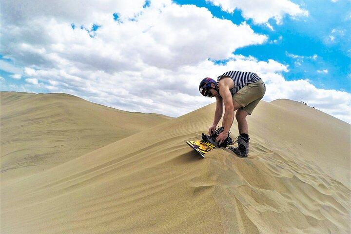 Huacachina Sandboard