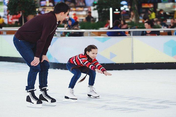 3-Hour Ice Skating Experience in Dubai with optional Transfer