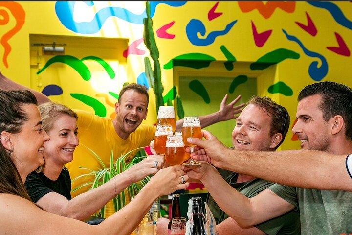 バスで行くアムステルダム クラフト ビール醸造所ツアー (試飲付き)