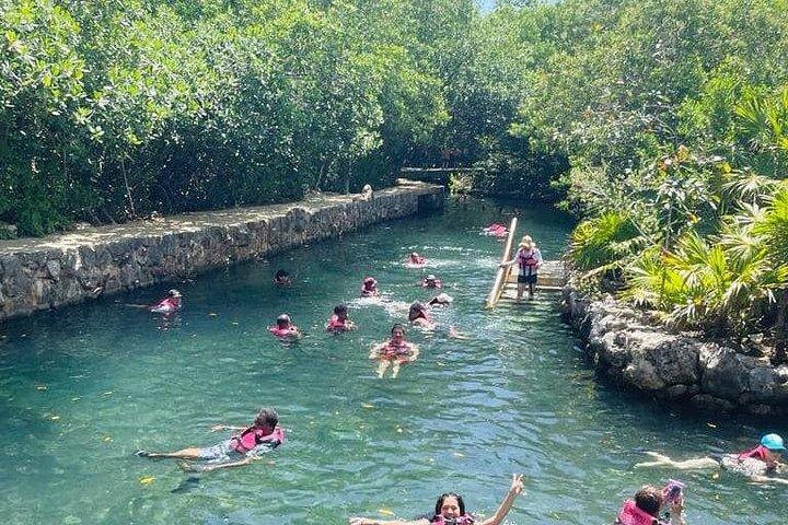 Xcaret Plus Ticket with Round-Trip Transportation from Cancun