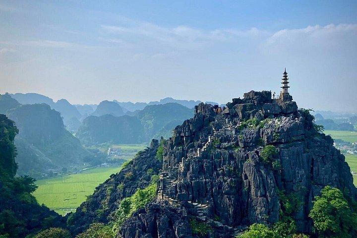 ニンビンゲートウェイ日帰り旅行：ホアルーチャンアンムア洞窟